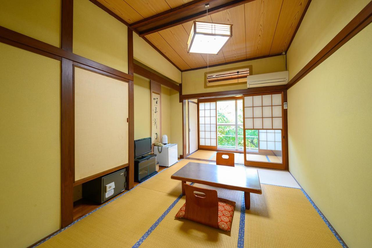Kazeno Sanso Yamashiro Hotel Yufu Bagian luar foto
