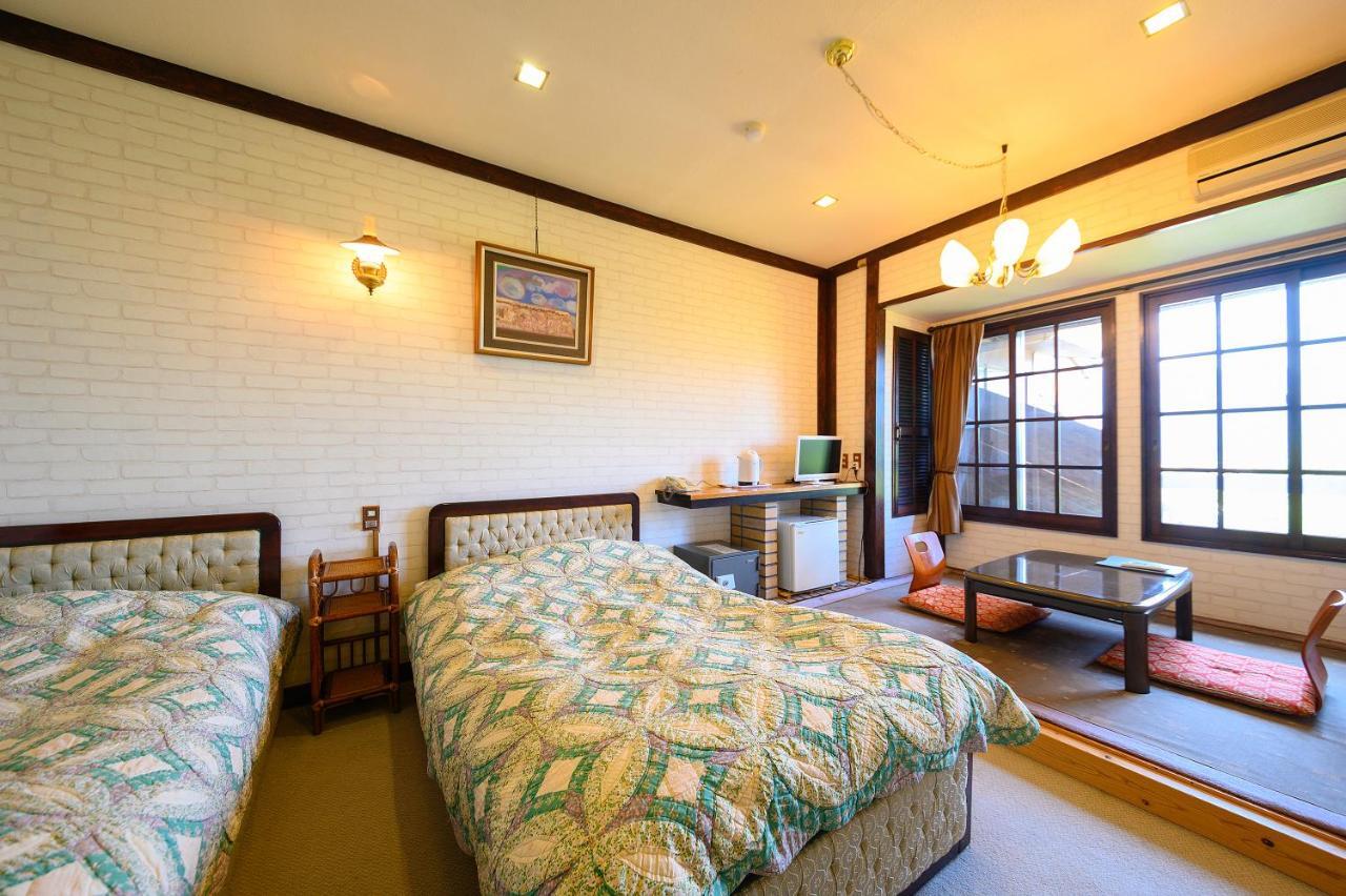 Kazeno Sanso Yamashiro Hotel Yufu Bagian luar foto